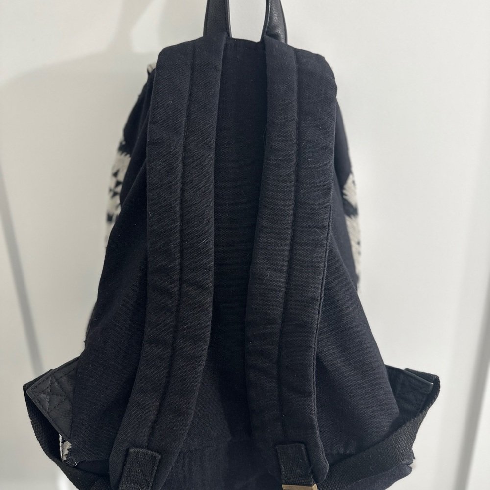 Mossimo Backpack - image 6